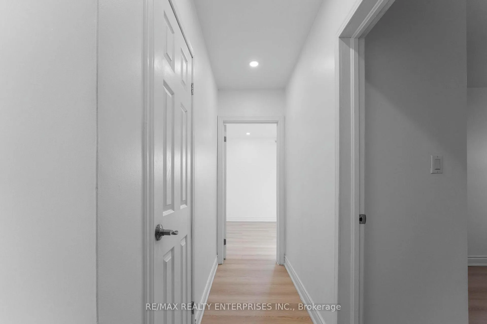 Photo 17 of 60 Wakelin Terrace, St. Catharines, Carlton/Bunting — HOMEH