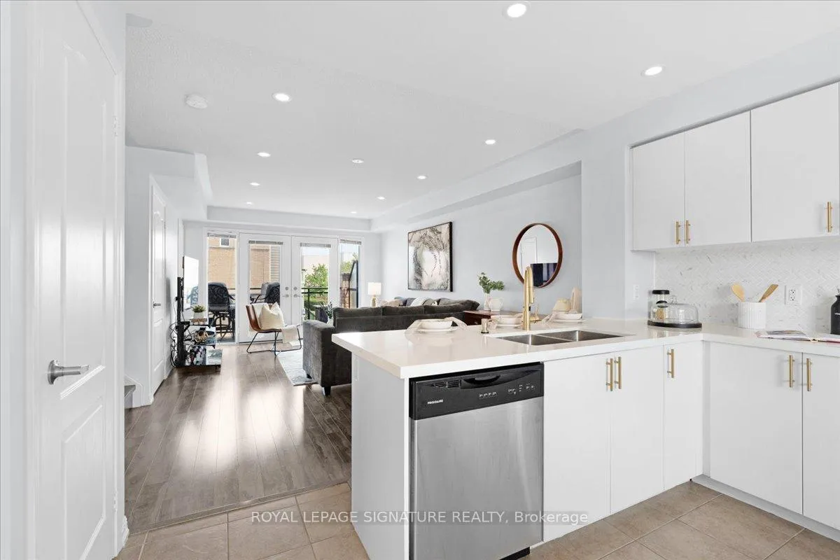 Photo 3 of 263 John West Way, Aurora, Bayview Wellington — HOMEH
