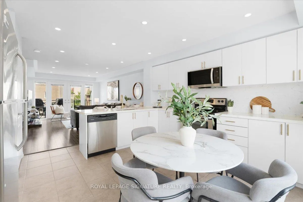 Photo 6 of 263 John West Way, Aurora, Bayview Wellington — HOMEH