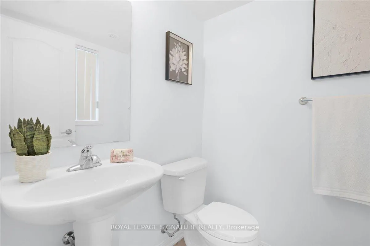 Photo 9 of 263 John West Way, Aurora, Bayview Wellington — HOMEH