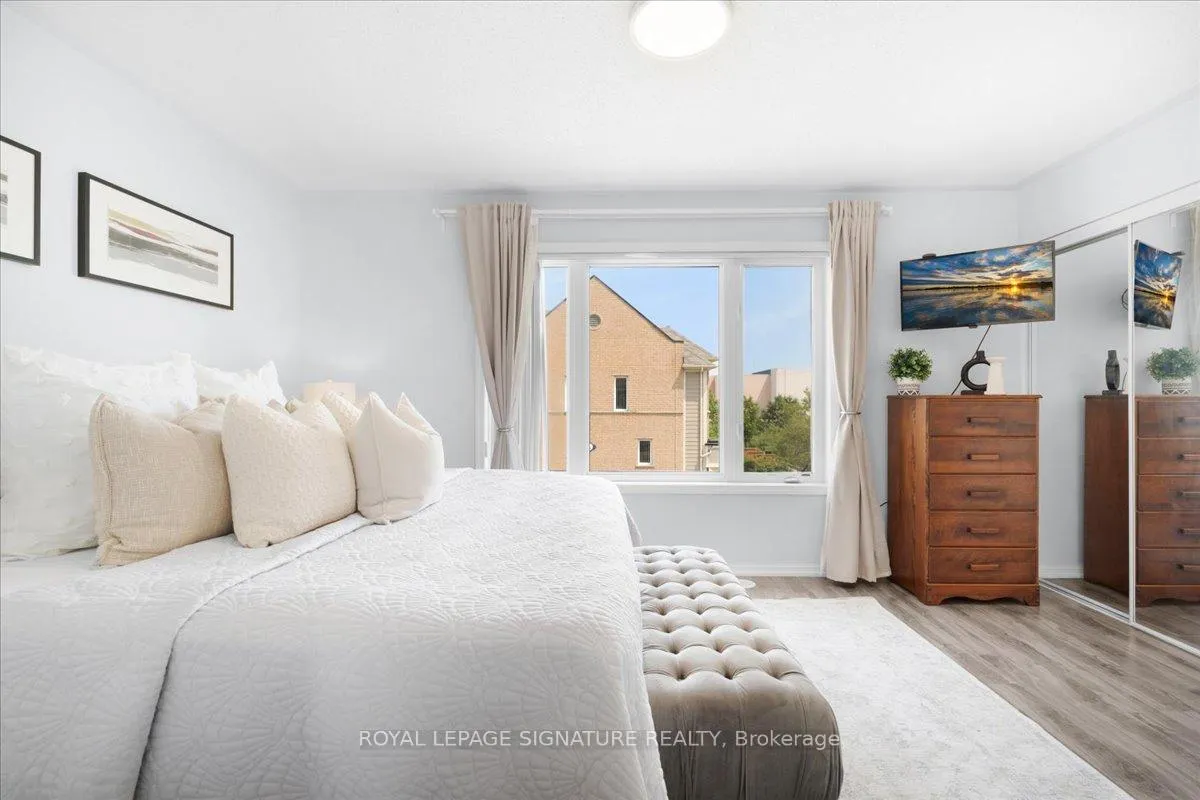 Photo 11 of 263 John West Way, Aurora, Bayview Wellington — HOMEH