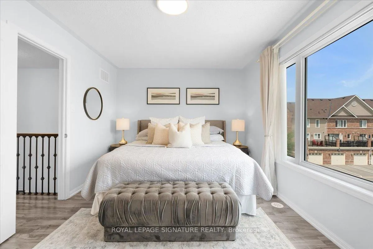 Photo 12 of 263 John West Way, Aurora, Bayview Wellington — HOMEH