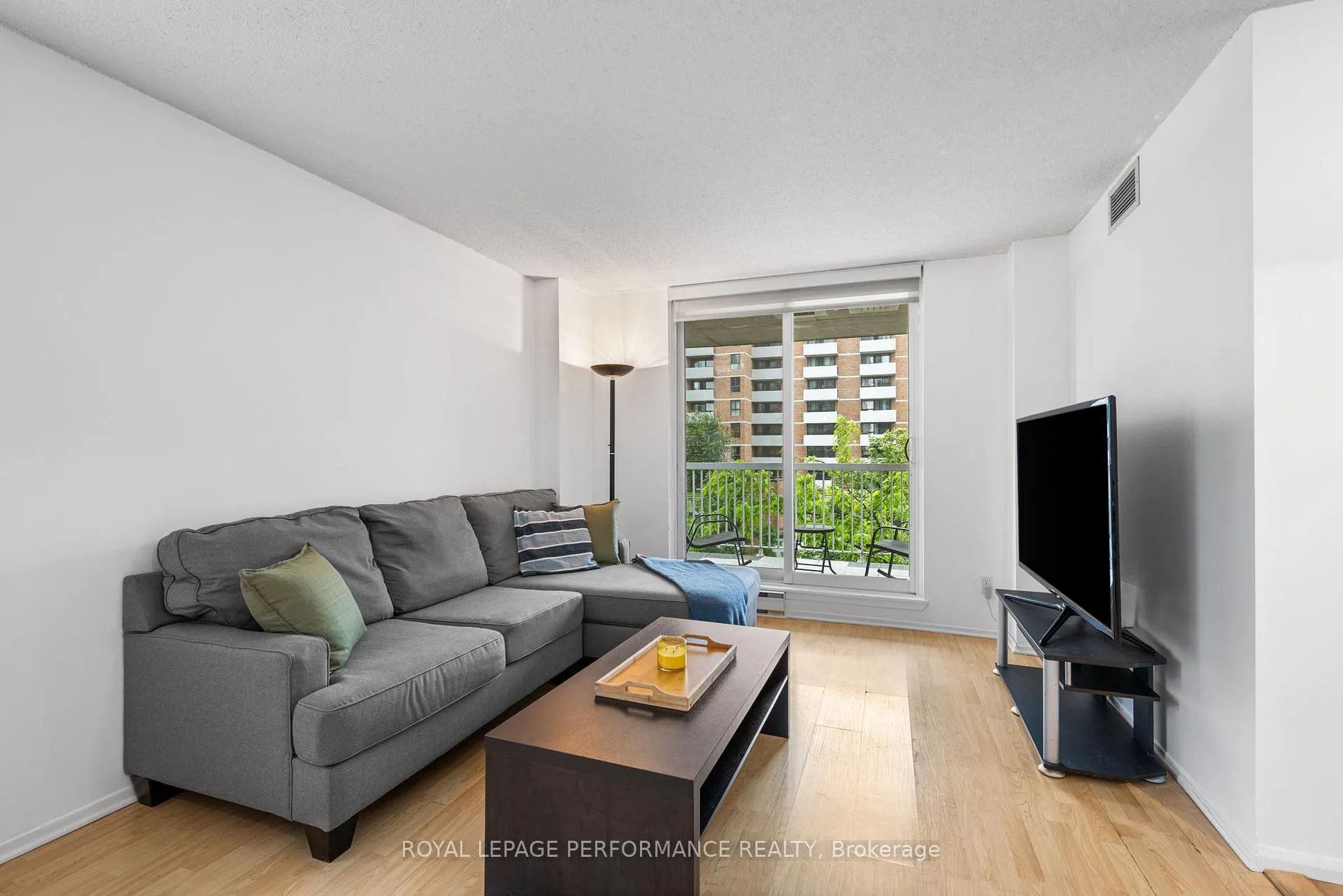 Photo 15 of Unit 501, 110 Forward Ave, Ottawa, Mechanicsville — HOMEH