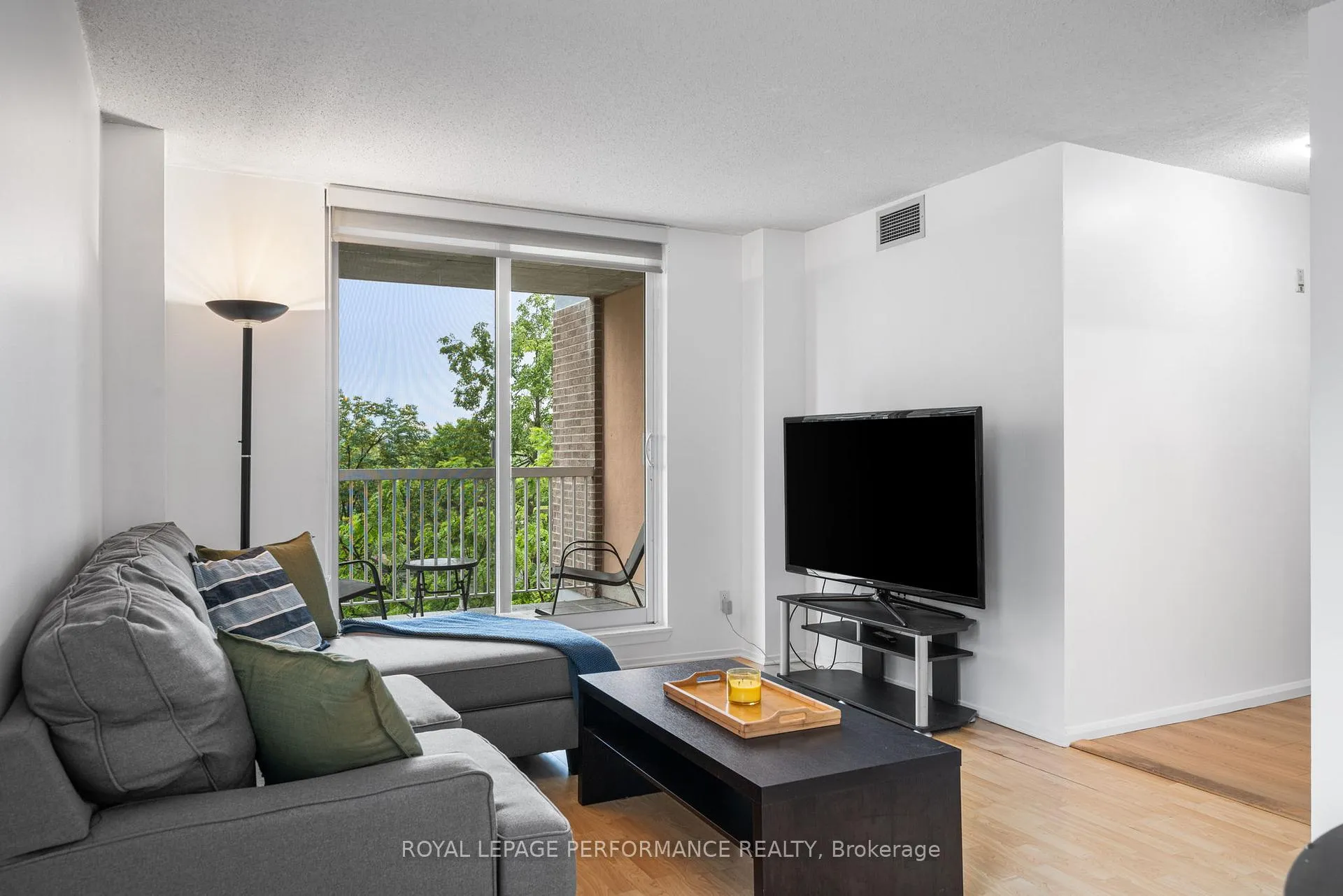 Photo 16 of Unit 501, 110 Forward Ave, Ottawa, Mechanicsville — HOMEH