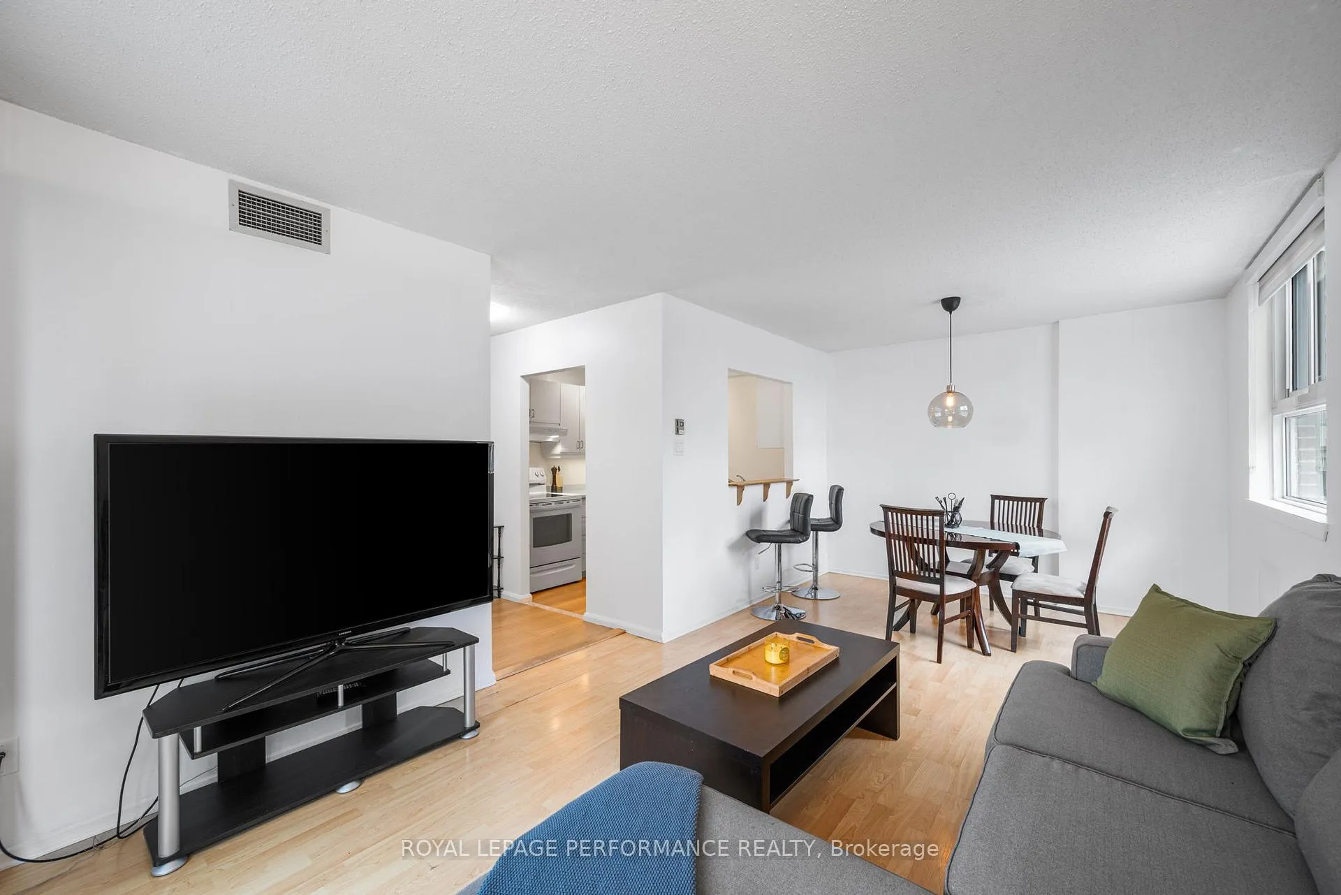 Photo 17 of Unit 501, 110 Forward Ave, Ottawa, Mechanicsville — HOMEH