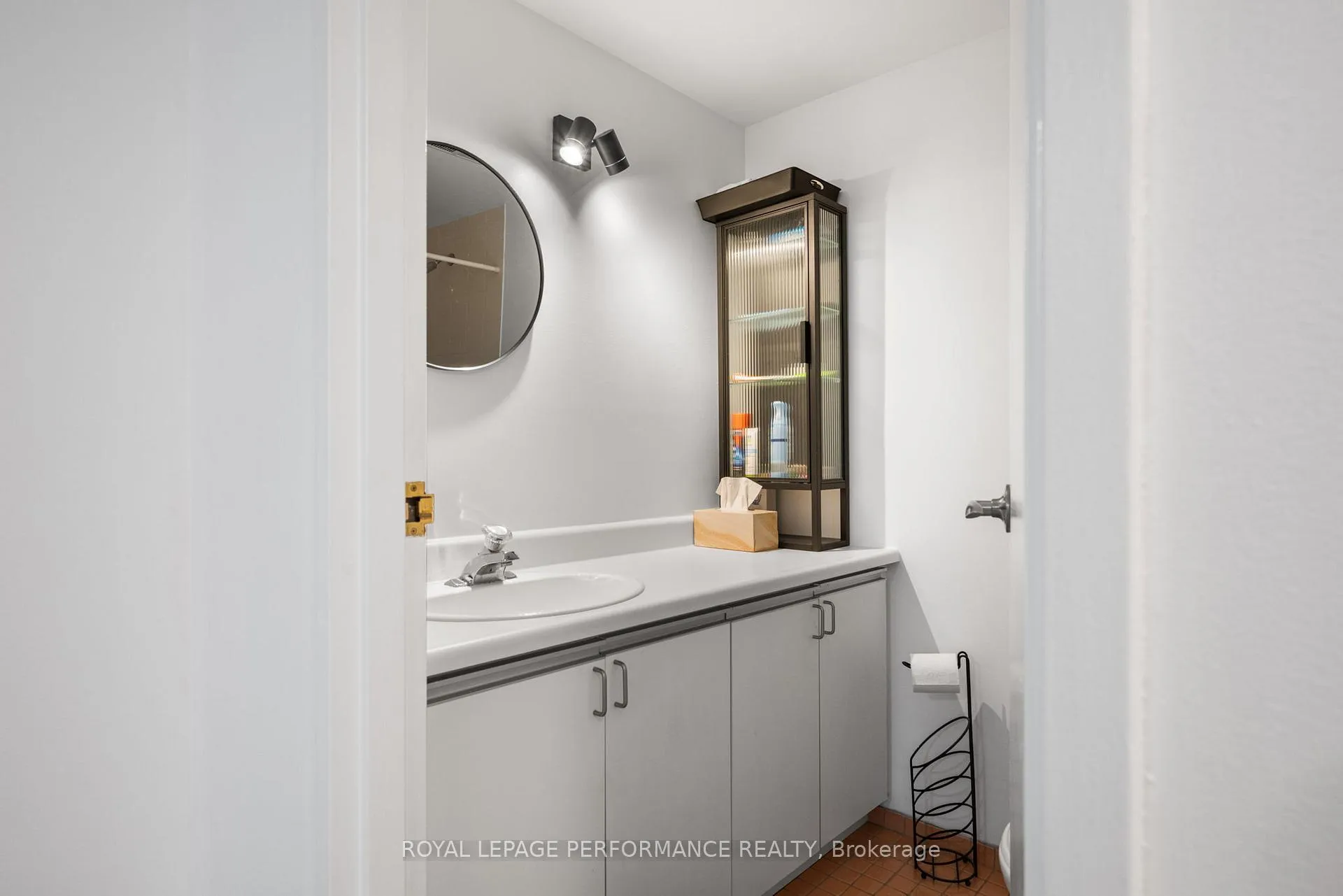 Photo 23 of Unit 501, 110 Forward Ave, Ottawa, Mechanicsville — HOMEH