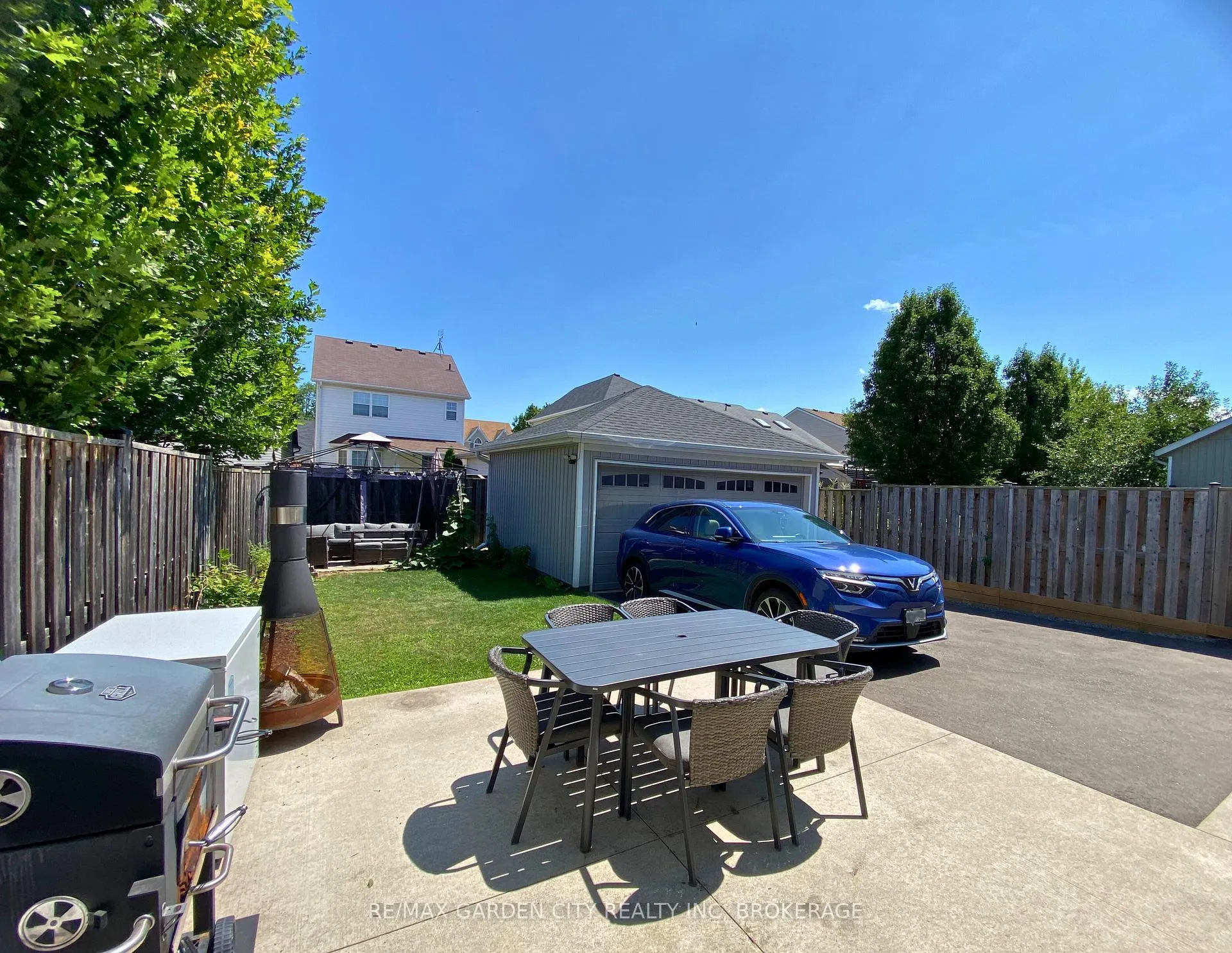 Photo 27 of 71 Chicory Crescent, St. Catharines, Haig — HOMEH