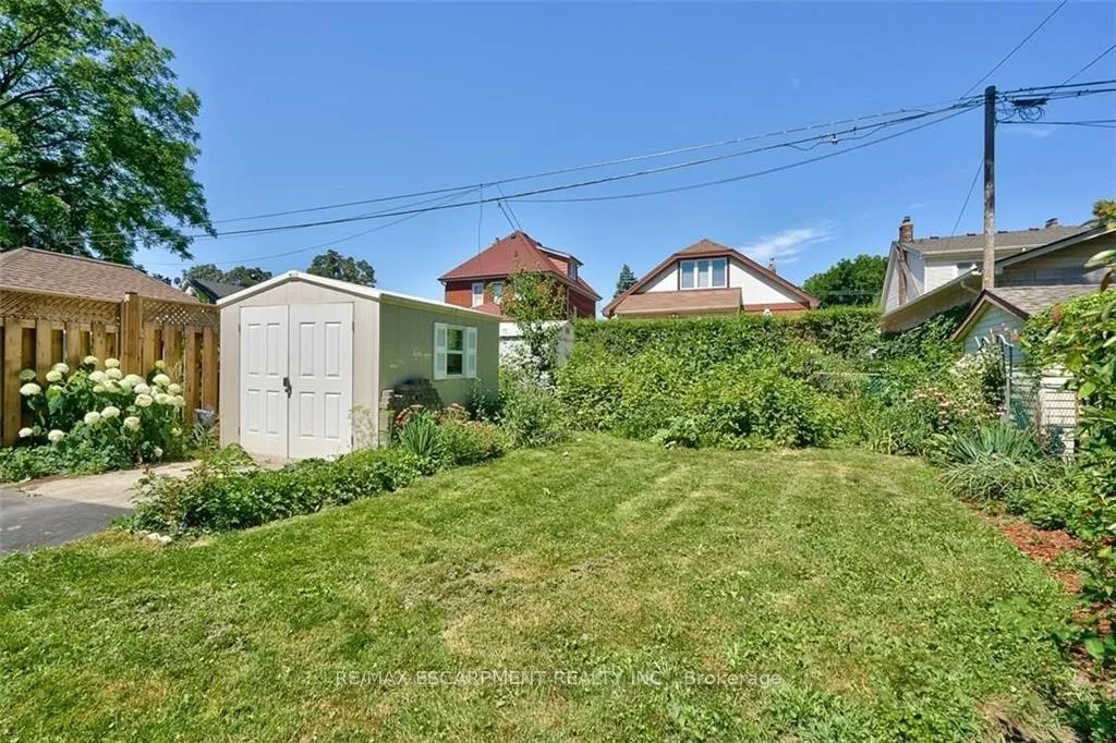Photo 13 of 86 London Street S, Hamilton, Delta — HOMEH