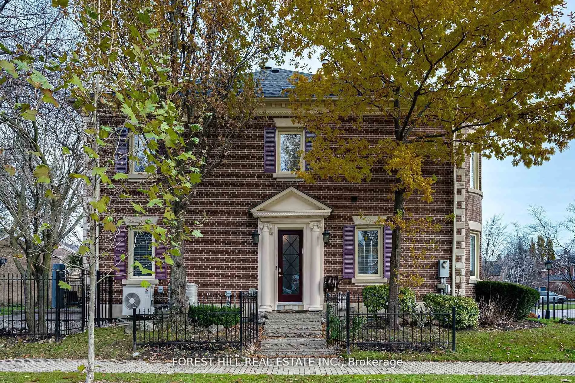 Photo 3 of 14 Willet Crescent, Richmond Hill, Devonsleigh — HOMEH