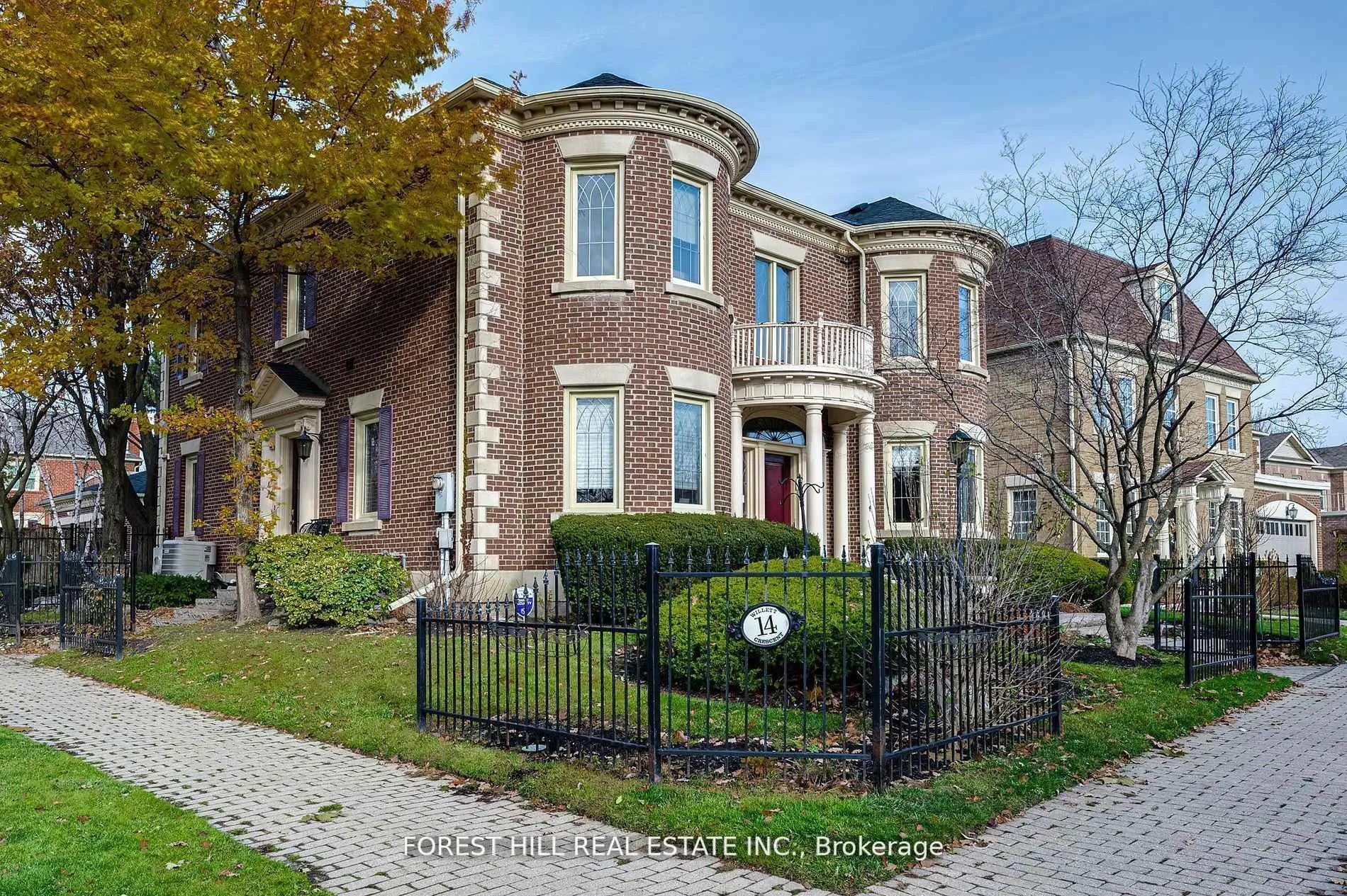 Photo 4 of 14 Willet Crescent, Richmond Hill, Devonsleigh — HOMEH