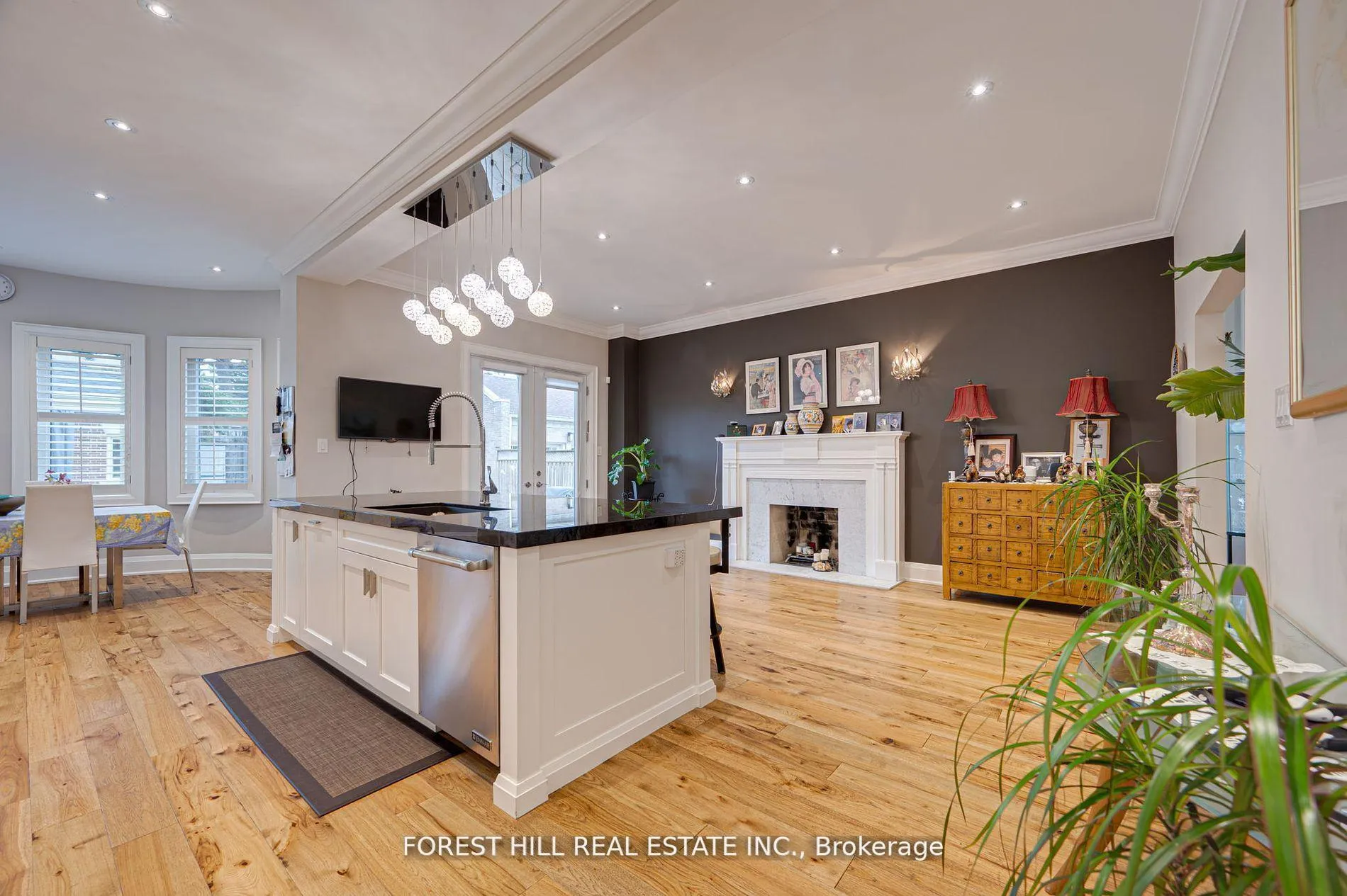 Photo 12 of 14 Willet Crescent, Richmond Hill, Devonsleigh — HOMEH