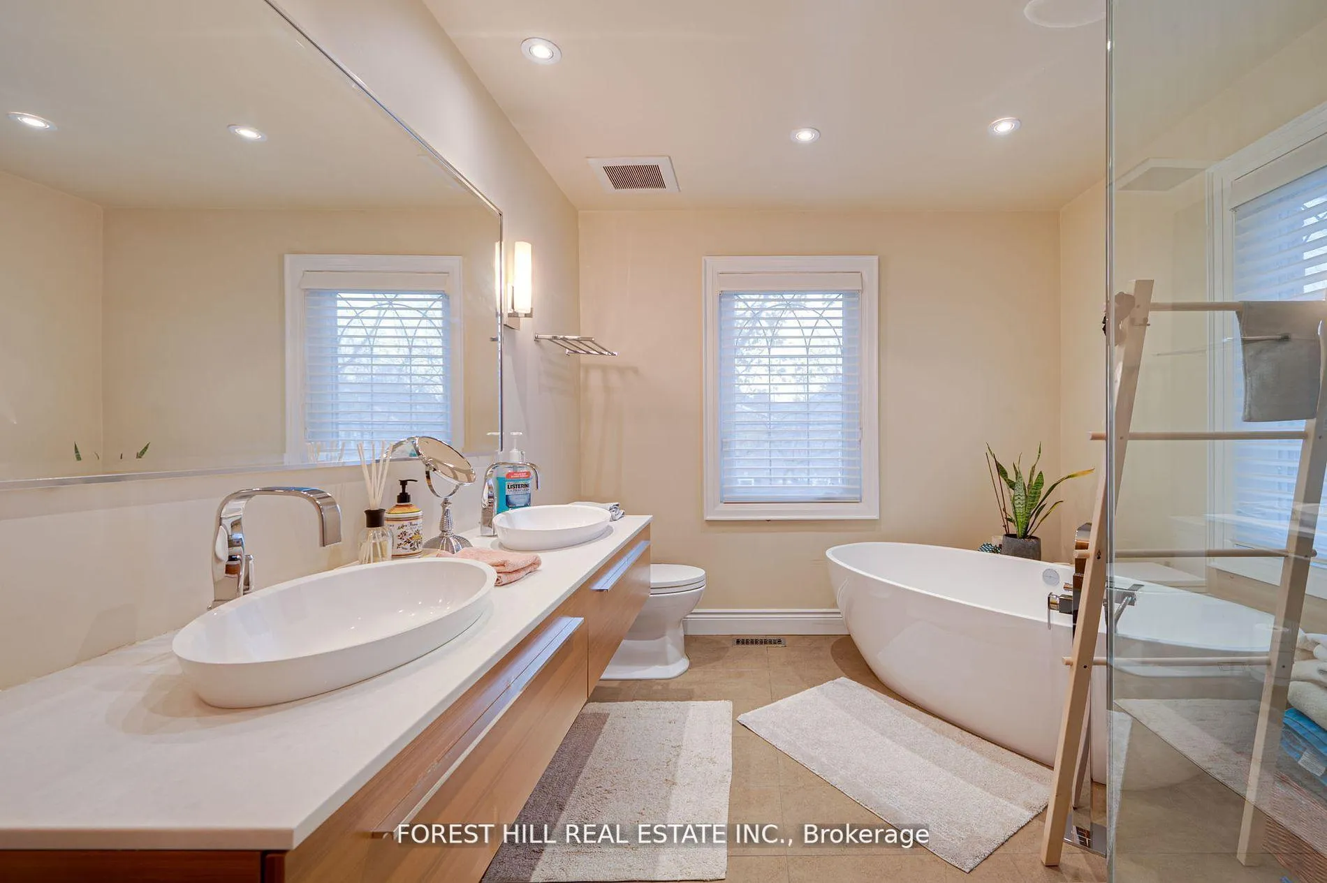 Photo 36 of 14 Willet Crescent, Richmond Hill, Devonsleigh — HOMEH
