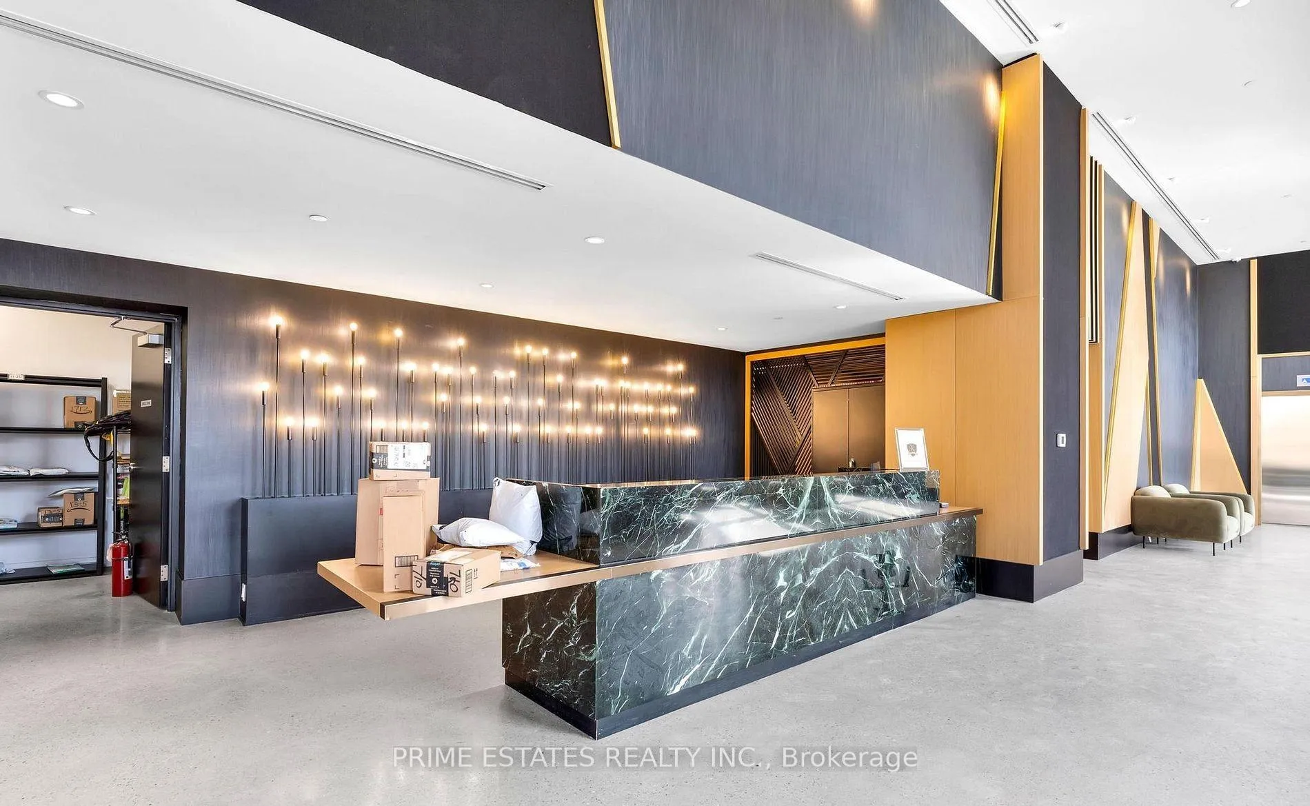 Photo 3 of Unit 4408, 2920 Highway 7, Vaughan, Concord — HOMEH