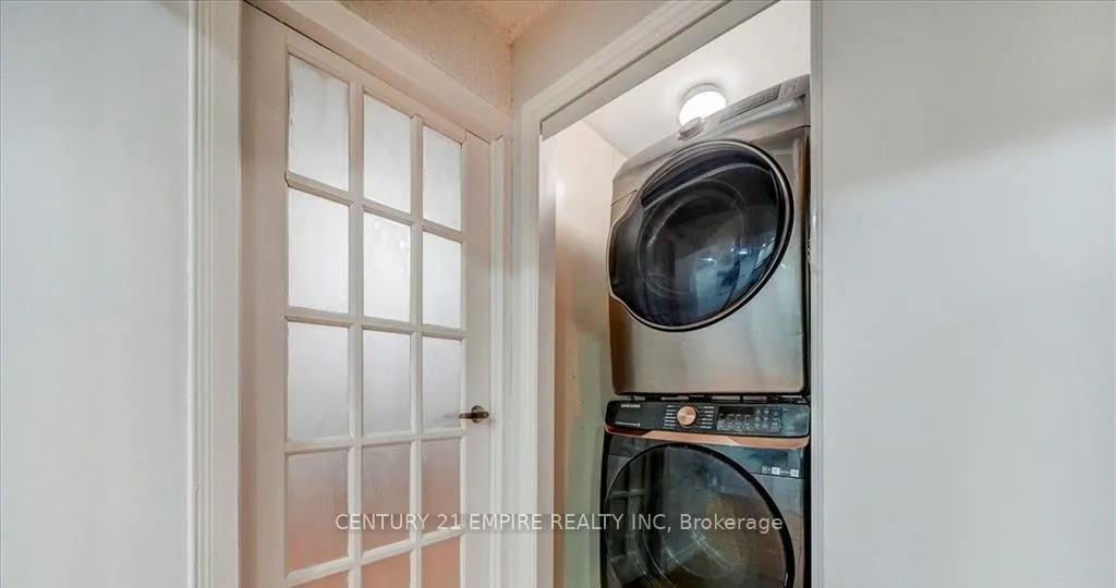 Photo 10 of 34 Ducatel Crescent, Ajax, Central — HOMEH