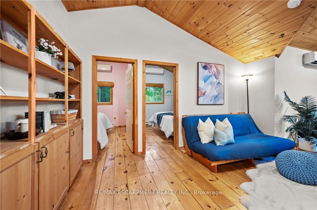 Photo 17 of 1076 Thanksgiving Rock Way, Gravenhurst, Morrison — HOMEH