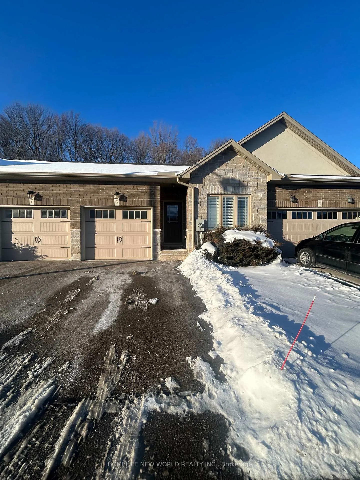 Photo 1 of Unit 6, 194 Donly Drive S, Norfolk, Simcoe — HOMEH