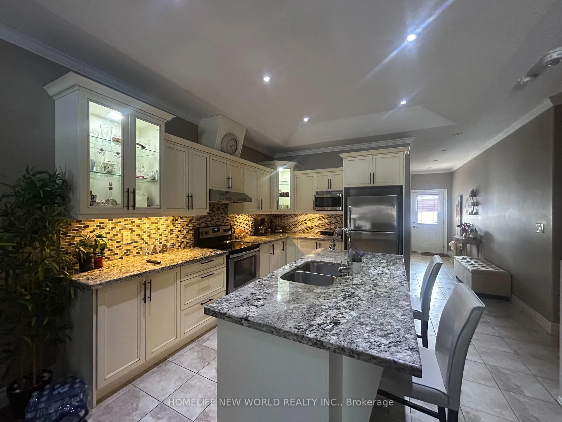 Photo 10 of Unit 6, 194 Donly Drive S, Norfolk, Simcoe — HOMEH