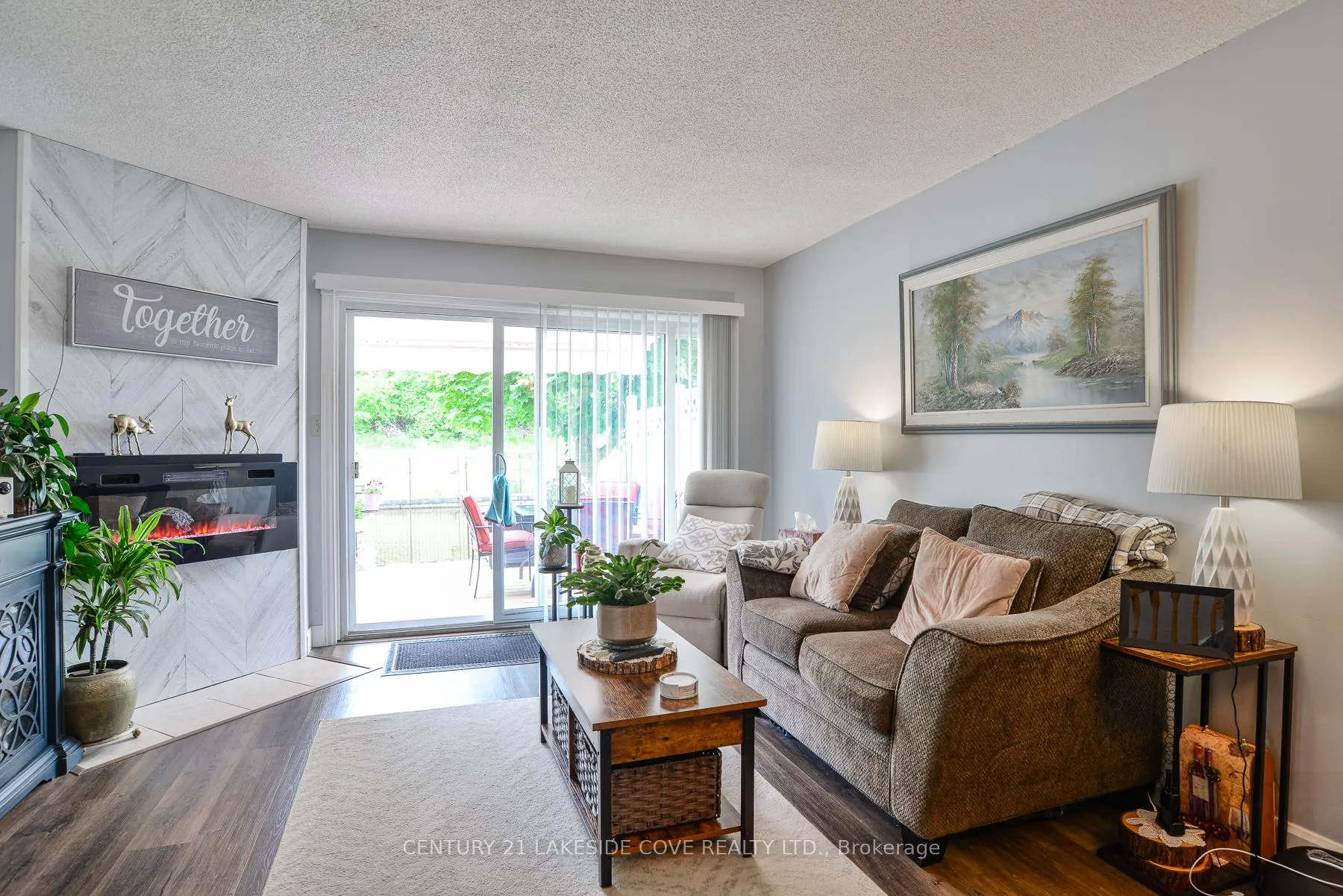 Photo 6 of Unit Unit 36, 11 Laguna Parkway, Ramara, Brechin — HOMEH