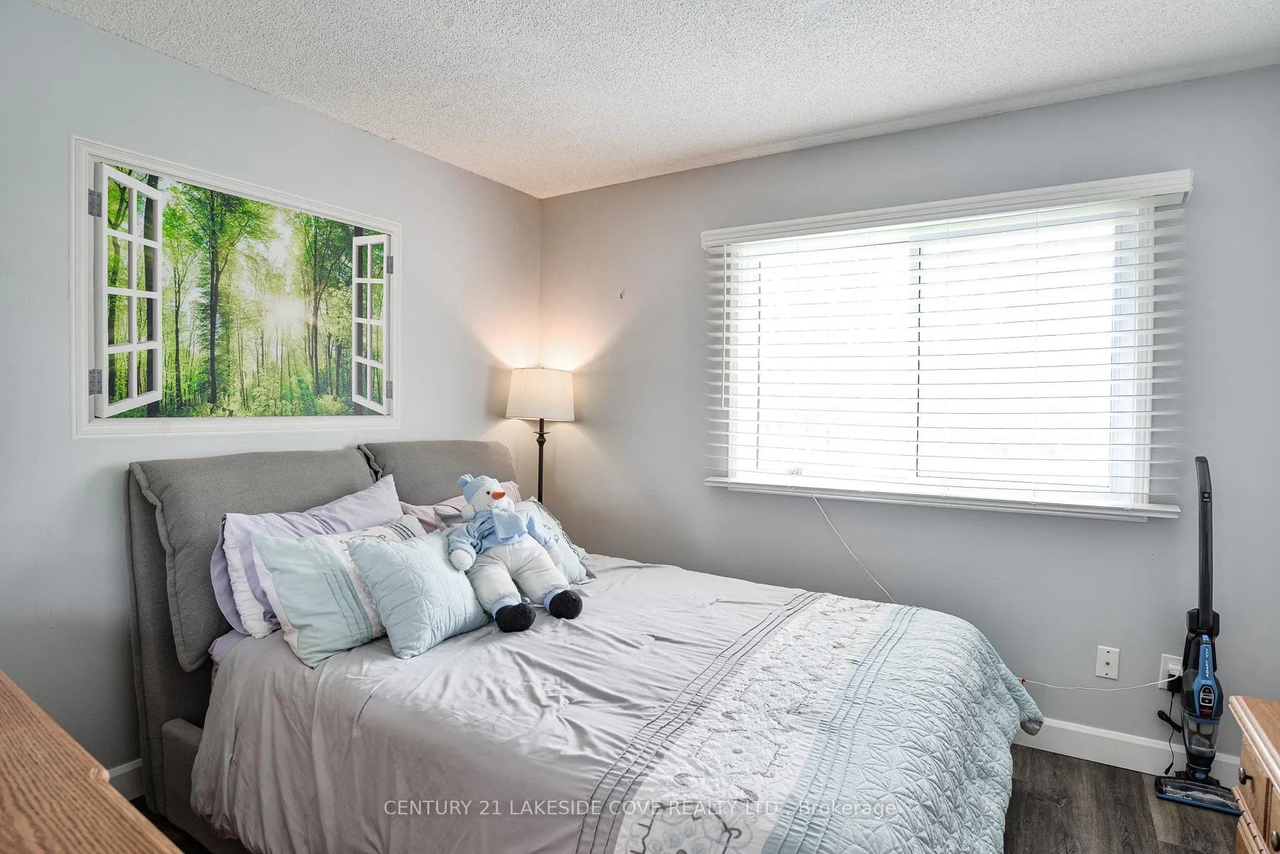 Photo 18 of Unit Unit 36, 11 Laguna Parkway, Ramara, Brechin — HOMEH
