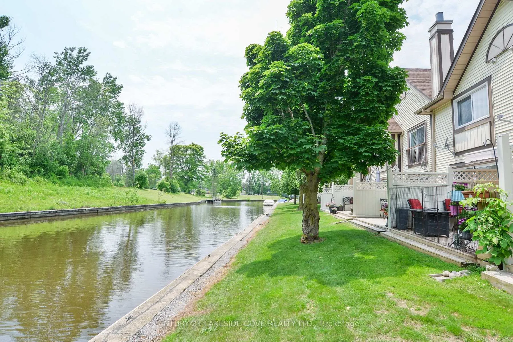 Photo 23 of Unit Unit 36, 11 Laguna Parkway, Ramara, Brechin — HOMEH