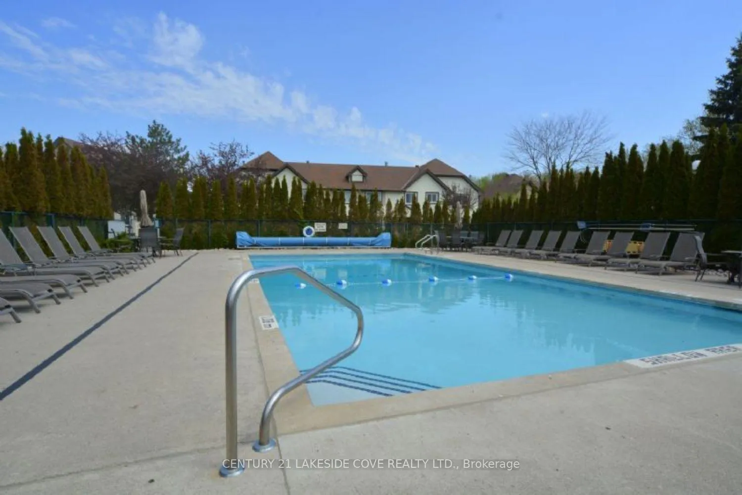 Photo 26 of Unit Unit 36, 11 Laguna Parkway, Ramara, Brechin — HOMEH