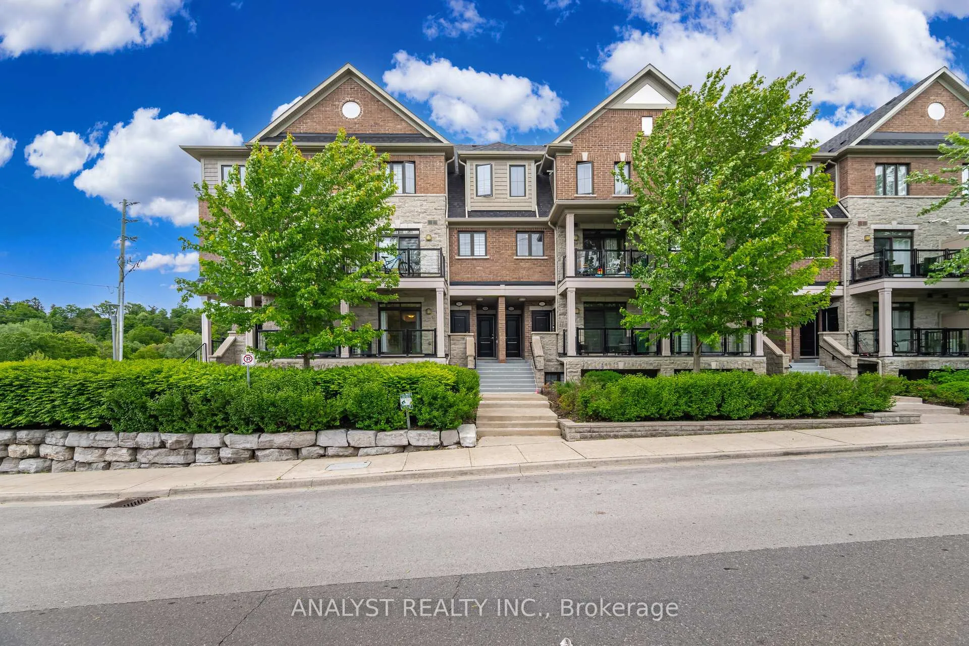 Photo 1 of Unit 306, 199 Pine Grove Road, Vaughan, Islington Woods — HOMEH