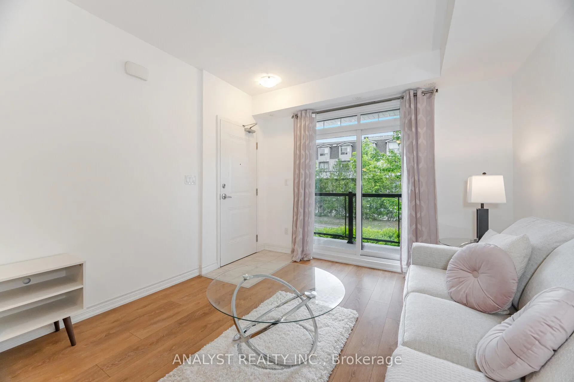 Photo 9 of Unit 306, 199 Pine Grove Road, Vaughan, Islington Woods — HOMEH