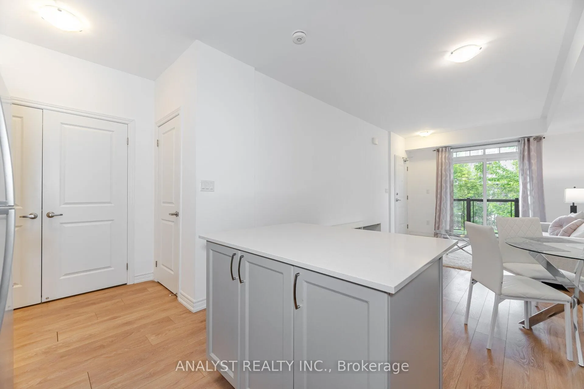 Photo 20 of Unit 306, 199 Pine Grove Road, Vaughan, Islington Woods — HOMEH