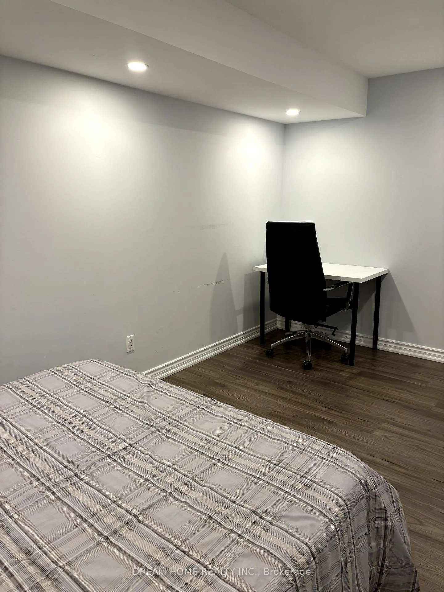 Photo 9 of 9 Albright Crescent, Richmond Hill, Jefferson — HOMEH