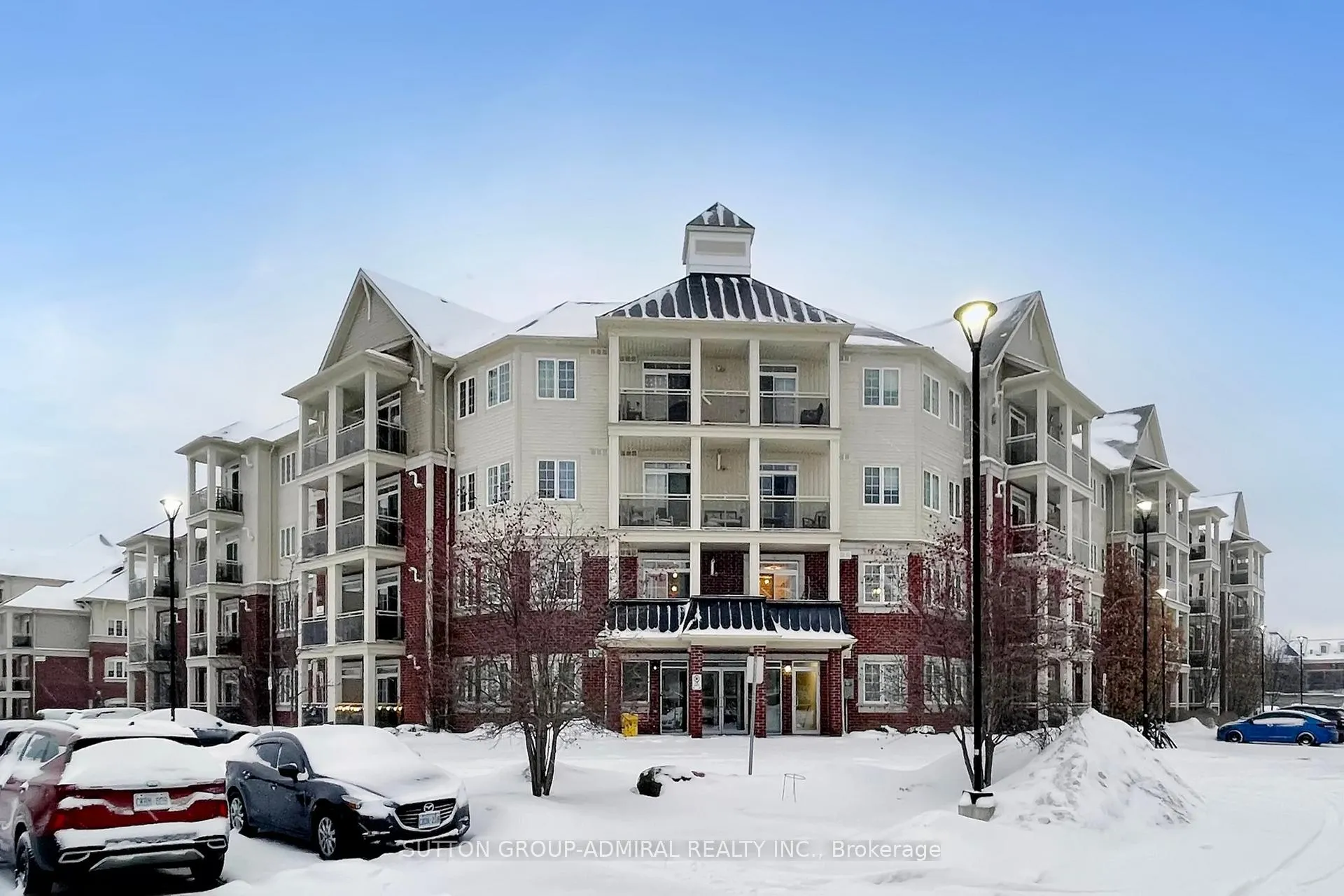 Photo 2 of Unit 423, 80 Aspen Springs Drive, Clarington, Bowmanville — HOMEH