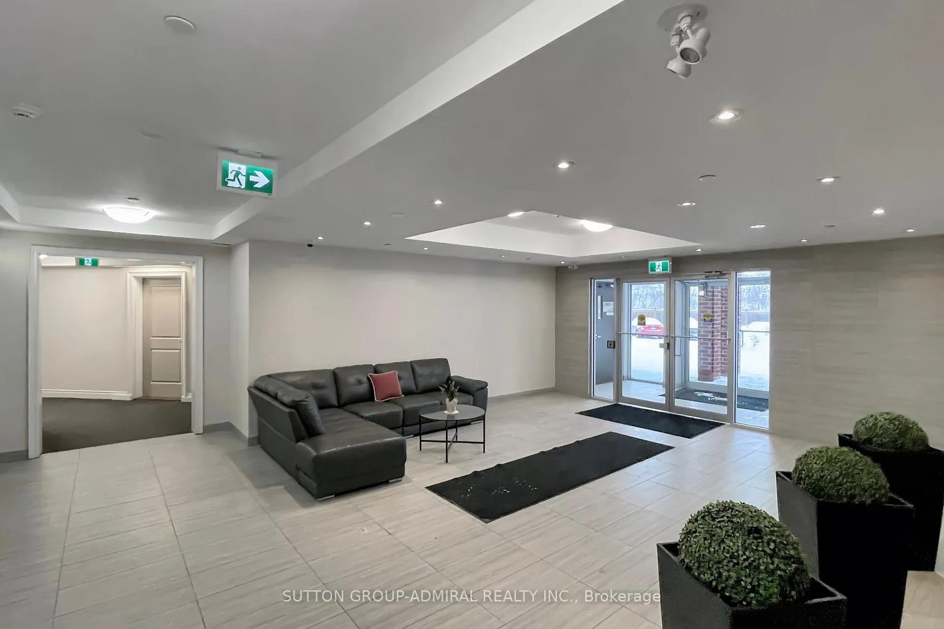 Photo 9 of Unit 423, 80 Aspen Springs Drive, Clarington, Bowmanville — HOMEH
