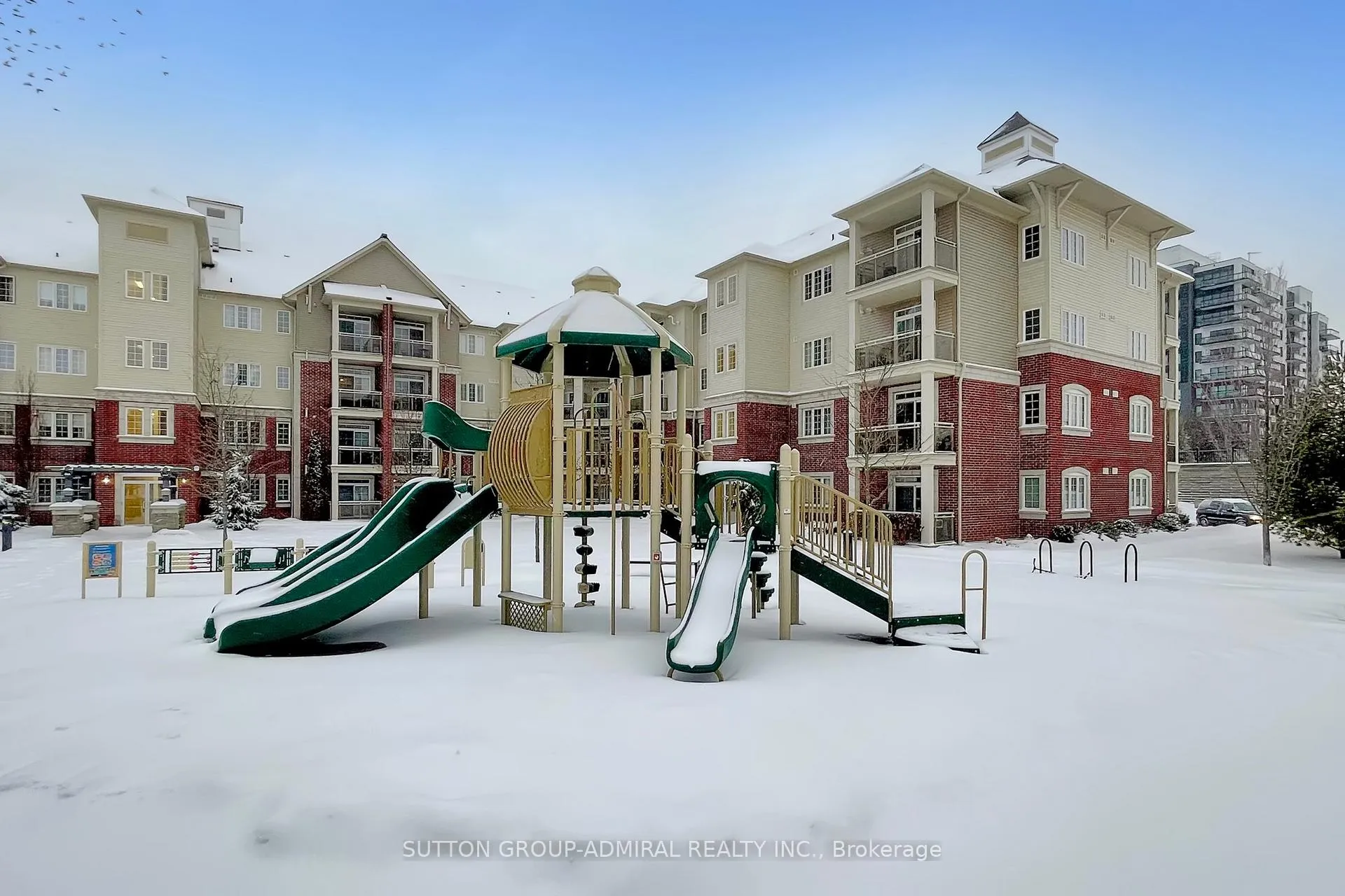 Photo 49 of Unit 423, 80 Aspen Springs Drive, Clarington, Bowmanville — HOMEH
