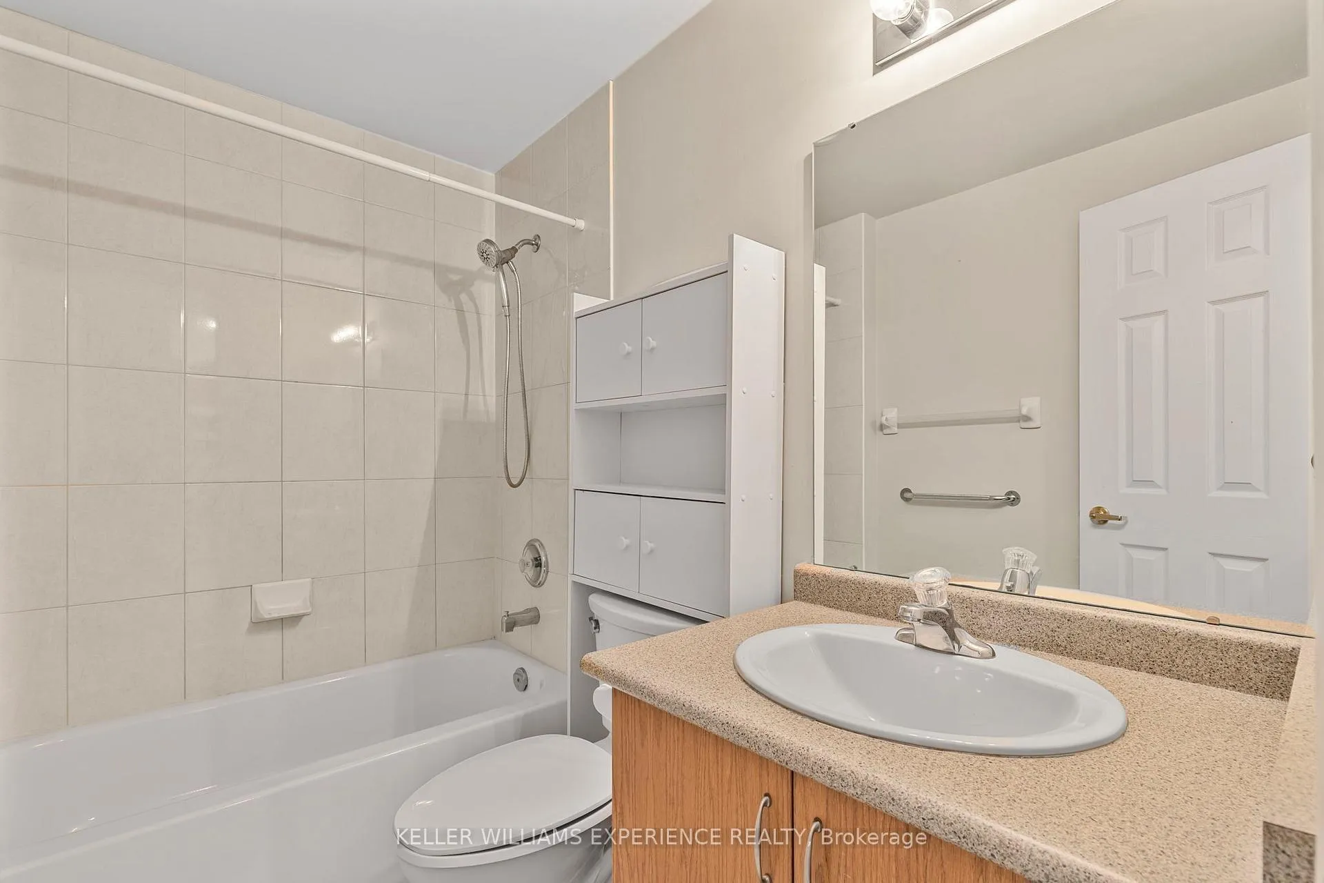 Photo 21 of 9 Westmount Drive S, Orillia — HOMEH