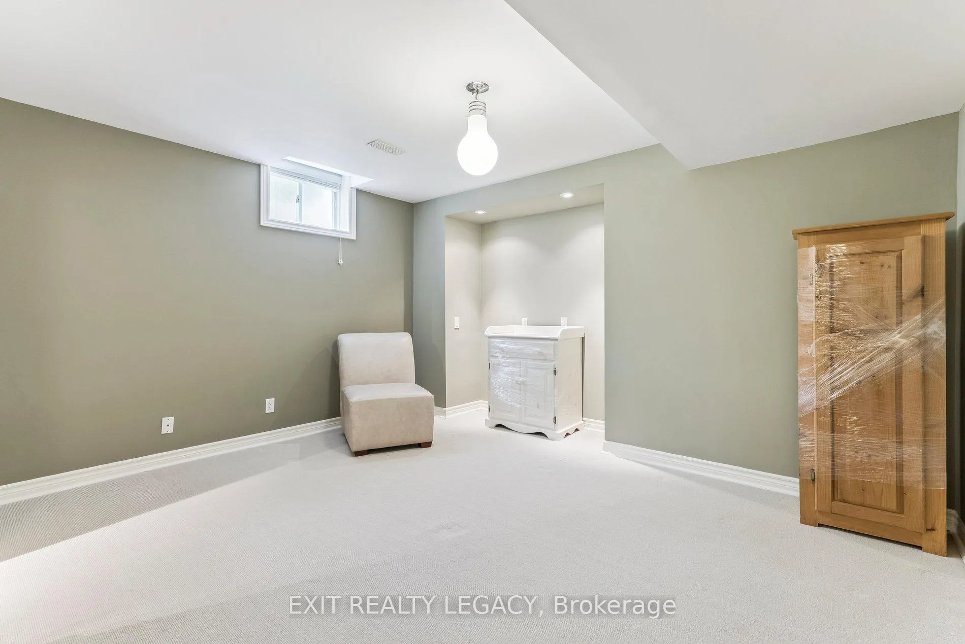 Photo 24 of 54 Louisbourg Way W, Markham, Greensborough — HOMEH