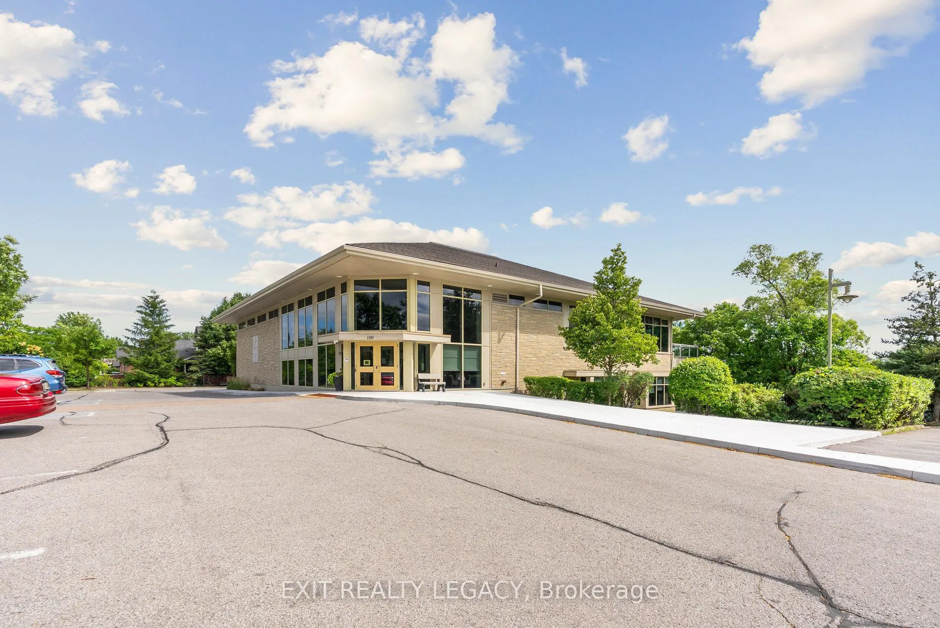 Photo 32 of 54 Louisbourg Way W, Markham, Greensborough — HOMEH