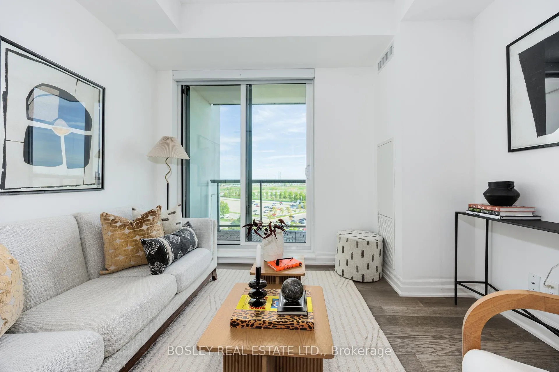 Photo 4 of Unit 908, 8 Rouge Valley Drive W, Markham, Unionville — HOMEH