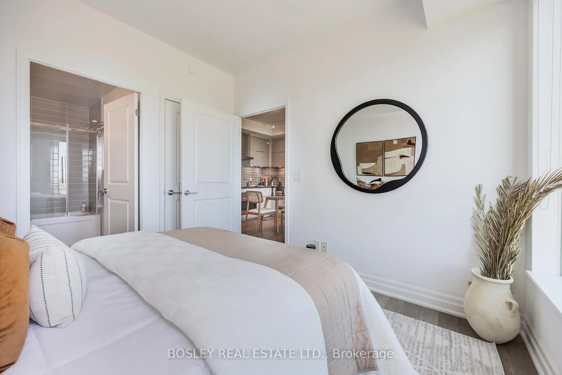 Photo 18 of Unit 908, 8 Rouge Valley Drive W, Markham, Unionville — HOMEH