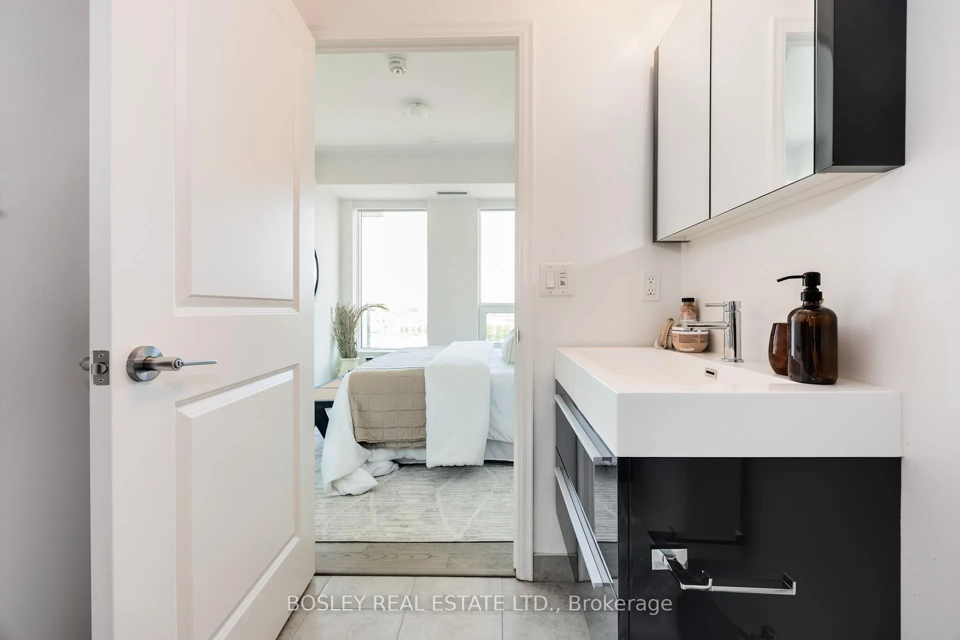 Photo 20 of Unit 908, 8 Rouge Valley Drive W, Markham, Unionville — HOMEH