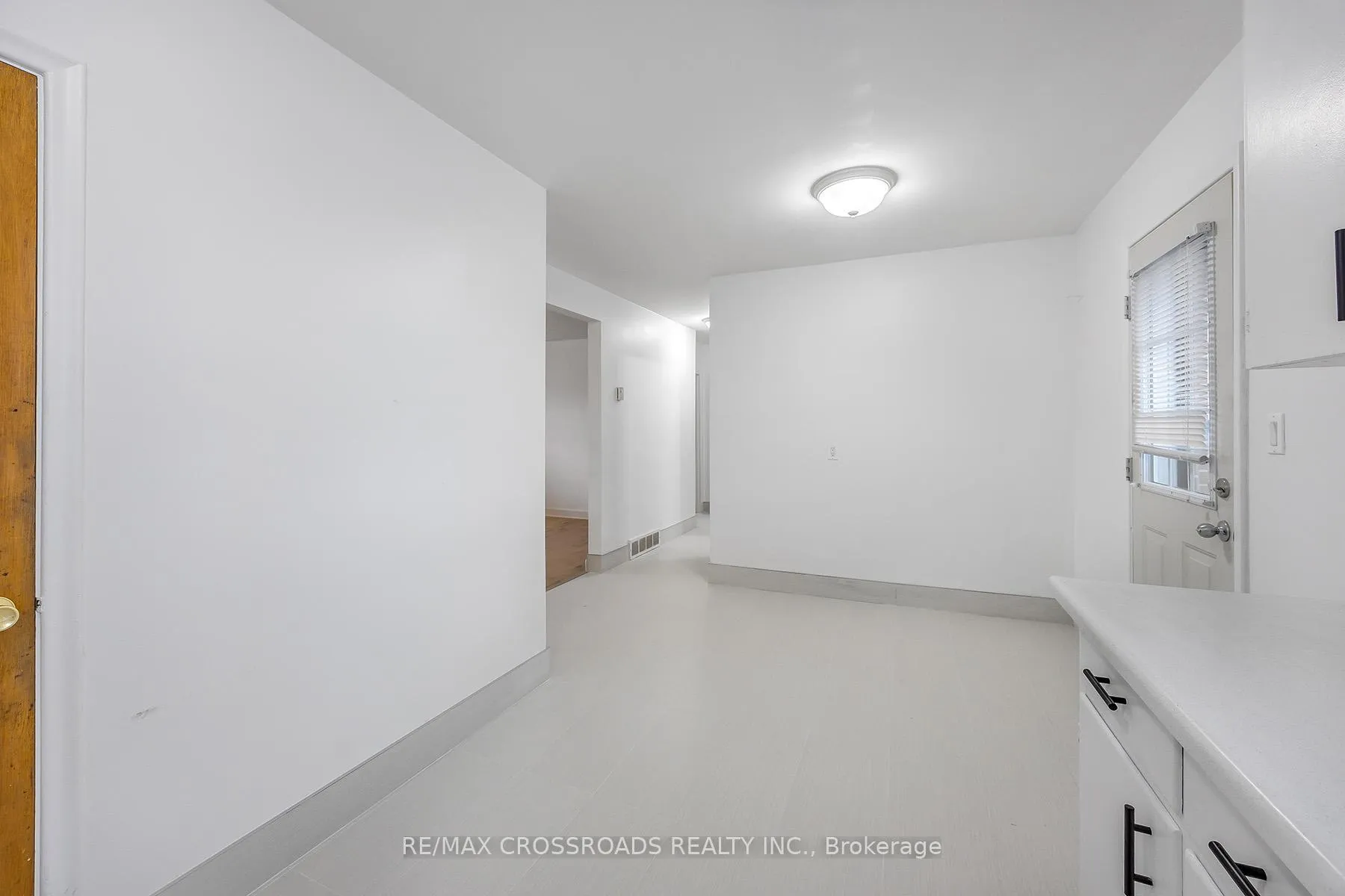 Photo 11 of Unit Unit 1, 349 Frontenac Avenue, Oshawa, Vanier — HOMEH