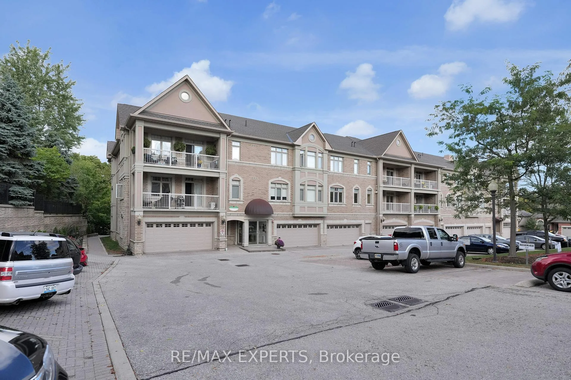 Photo 1 of Unit 108, 78 Sunset Boulevard, New Tecumseth, Alliston — HOMEH
