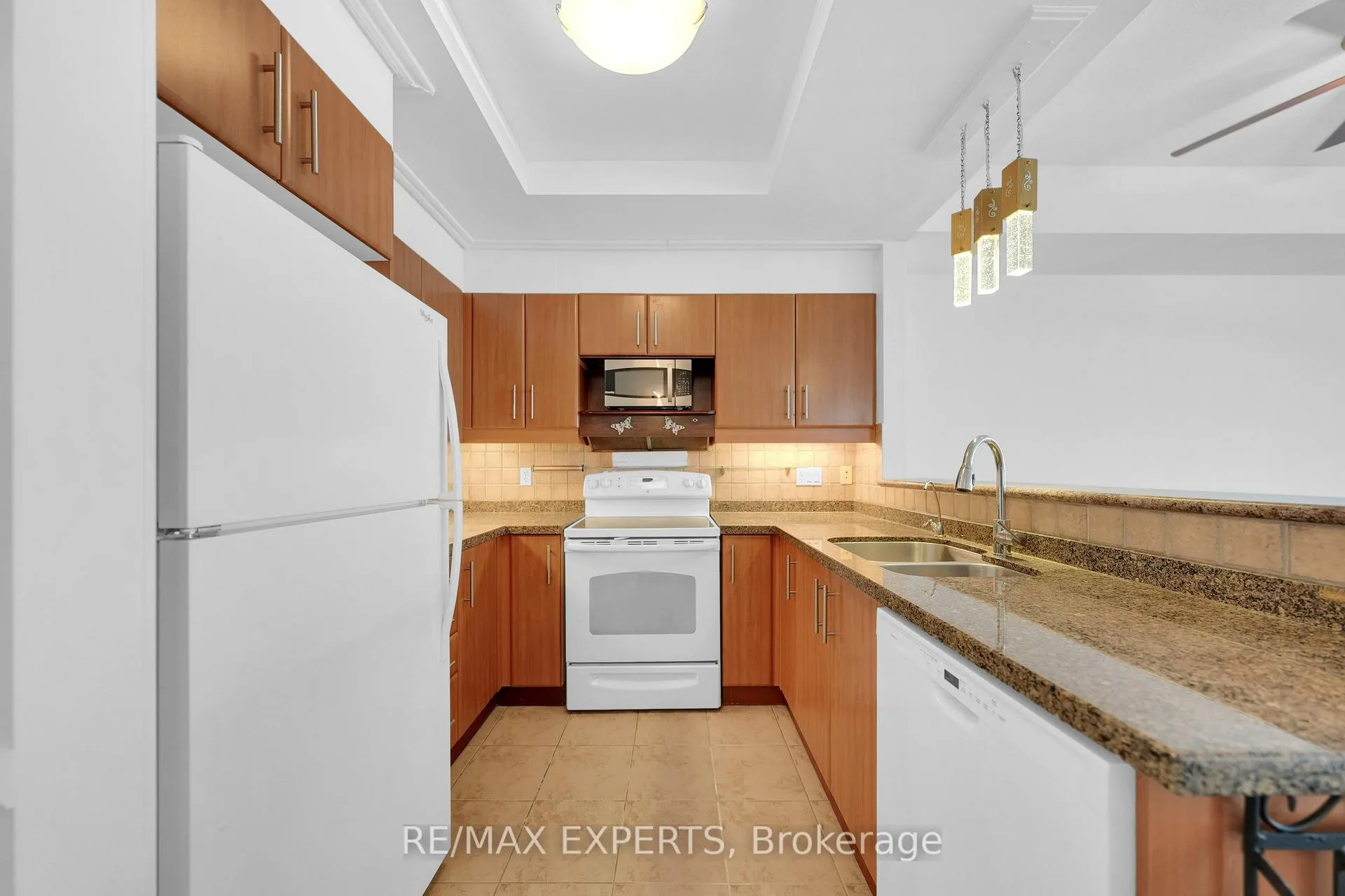 Photo 7 of Unit 108, 78 Sunset Boulevard, New Tecumseth, Alliston — HOMEH