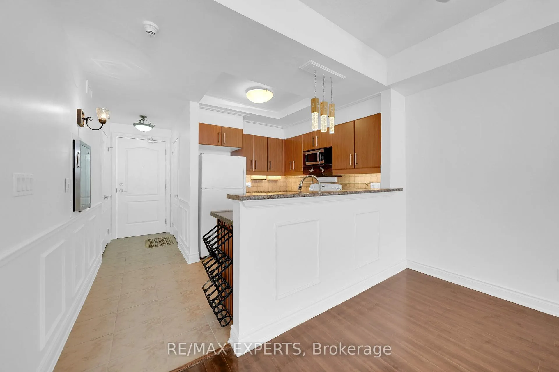 Photo 10 of Unit 108, 78 Sunset Boulevard, New Tecumseth, Alliston — HOMEH