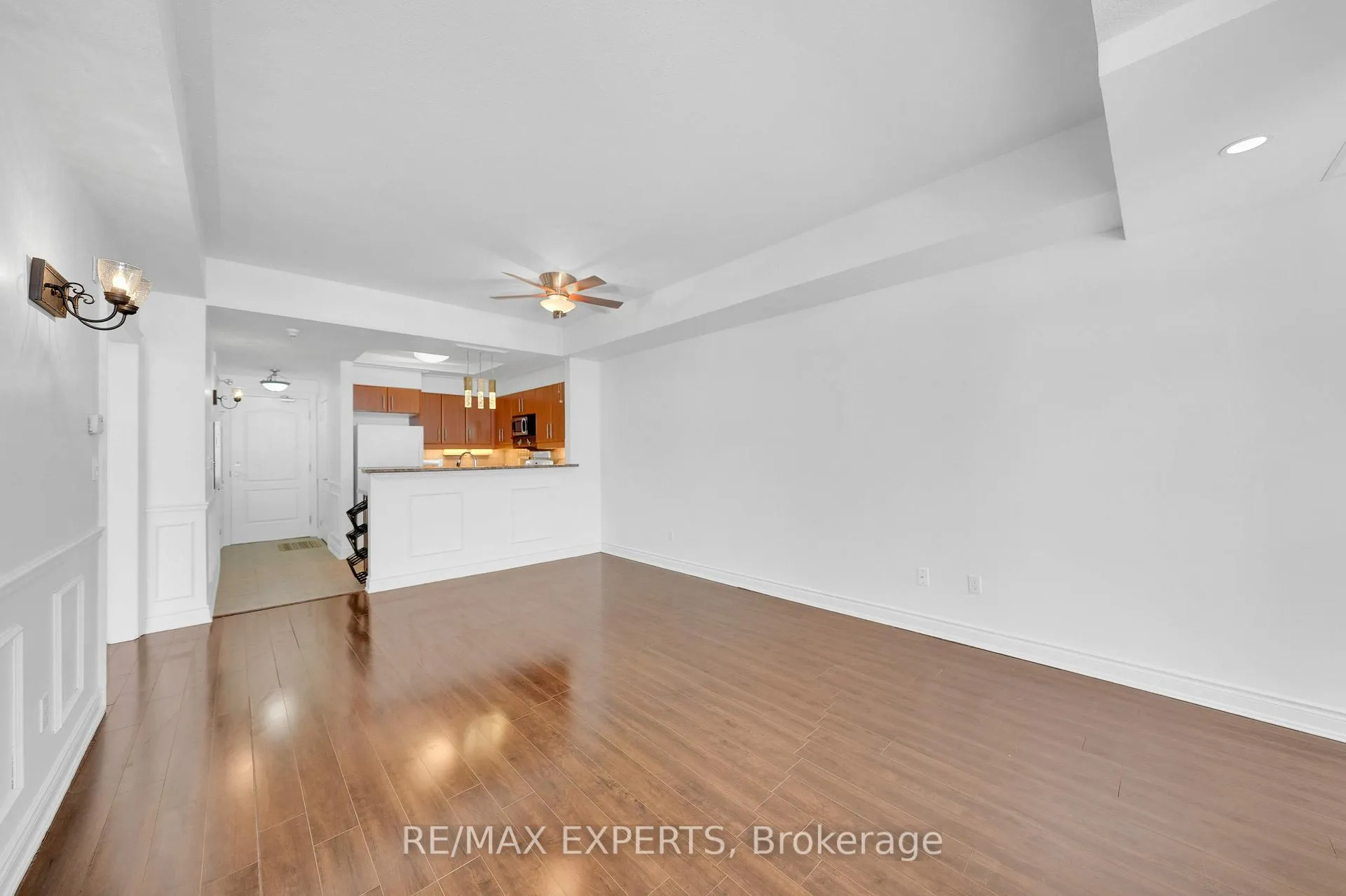 Photo 16 of Unit 108, 78 Sunset Boulevard, New Tecumseth, Alliston — HOMEH