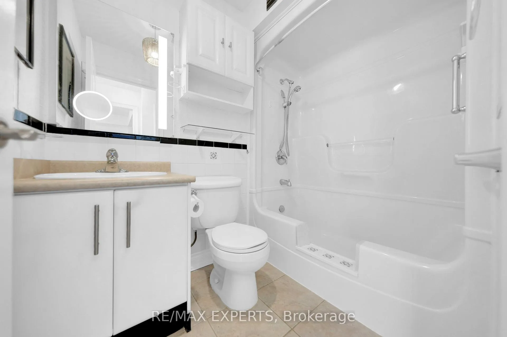 Photo 17 of Unit 108, 78 Sunset Boulevard, New Tecumseth, Alliston — HOMEH