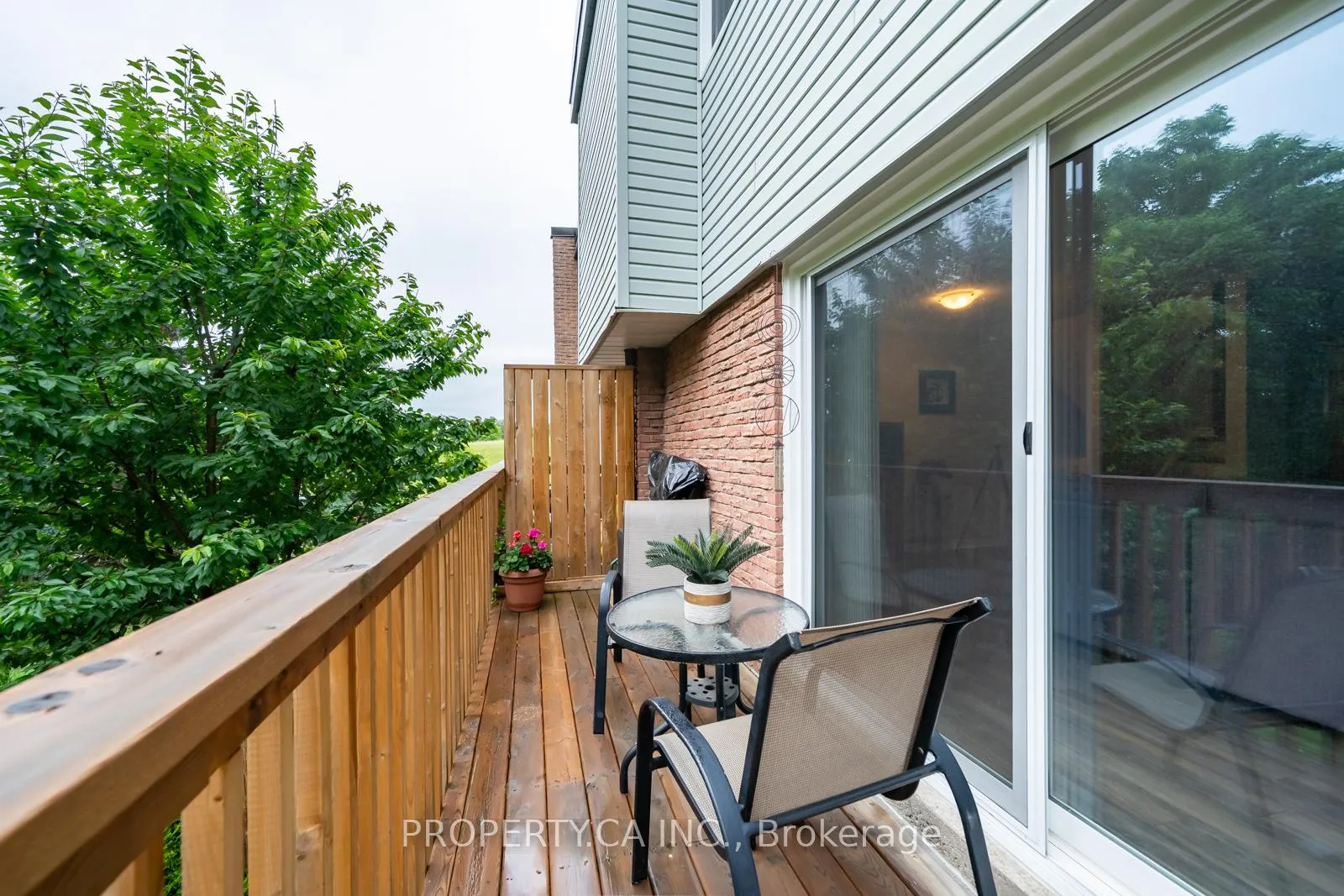 Photo 17 of 325 Milestone Crescent, Aurora, Aurora Village — HOMEH