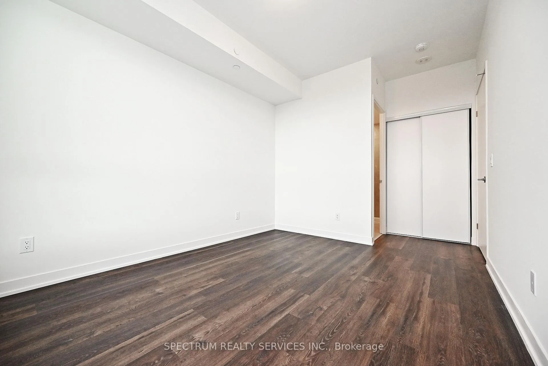 Photo 3 of Unit 1030, 2 David Eyer Road, Richmond Hill, Rural Richmond Hill — HOMEH