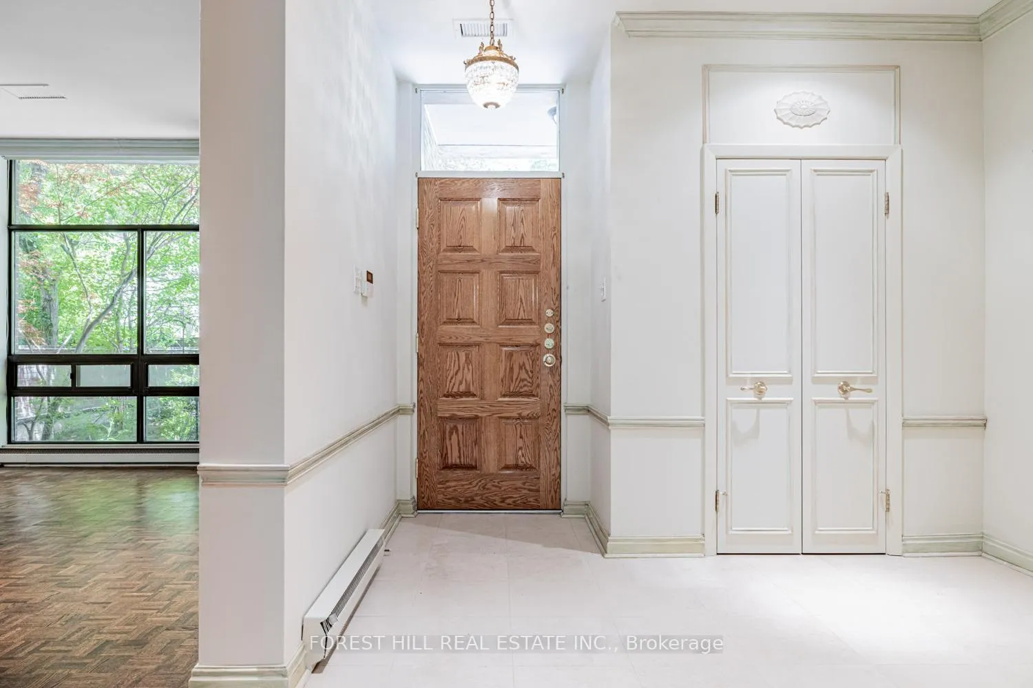 Photo 2 of 82 Oriole Road, Toronto, Yonge-St. Clair — HOMEH