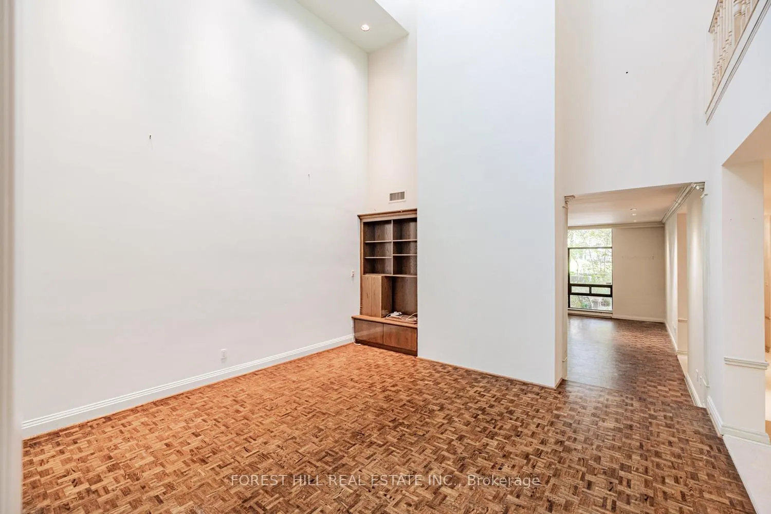 Photo 7 of 82 Oriole Road, Toronto, Yonge-St. Clair — HOMEH