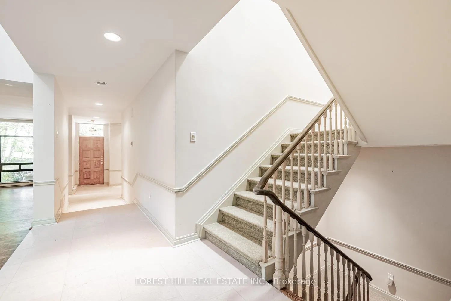 Photo 10 of 82 Oriole Road, Toronto, Yonge-St. Clair — HOMEH
