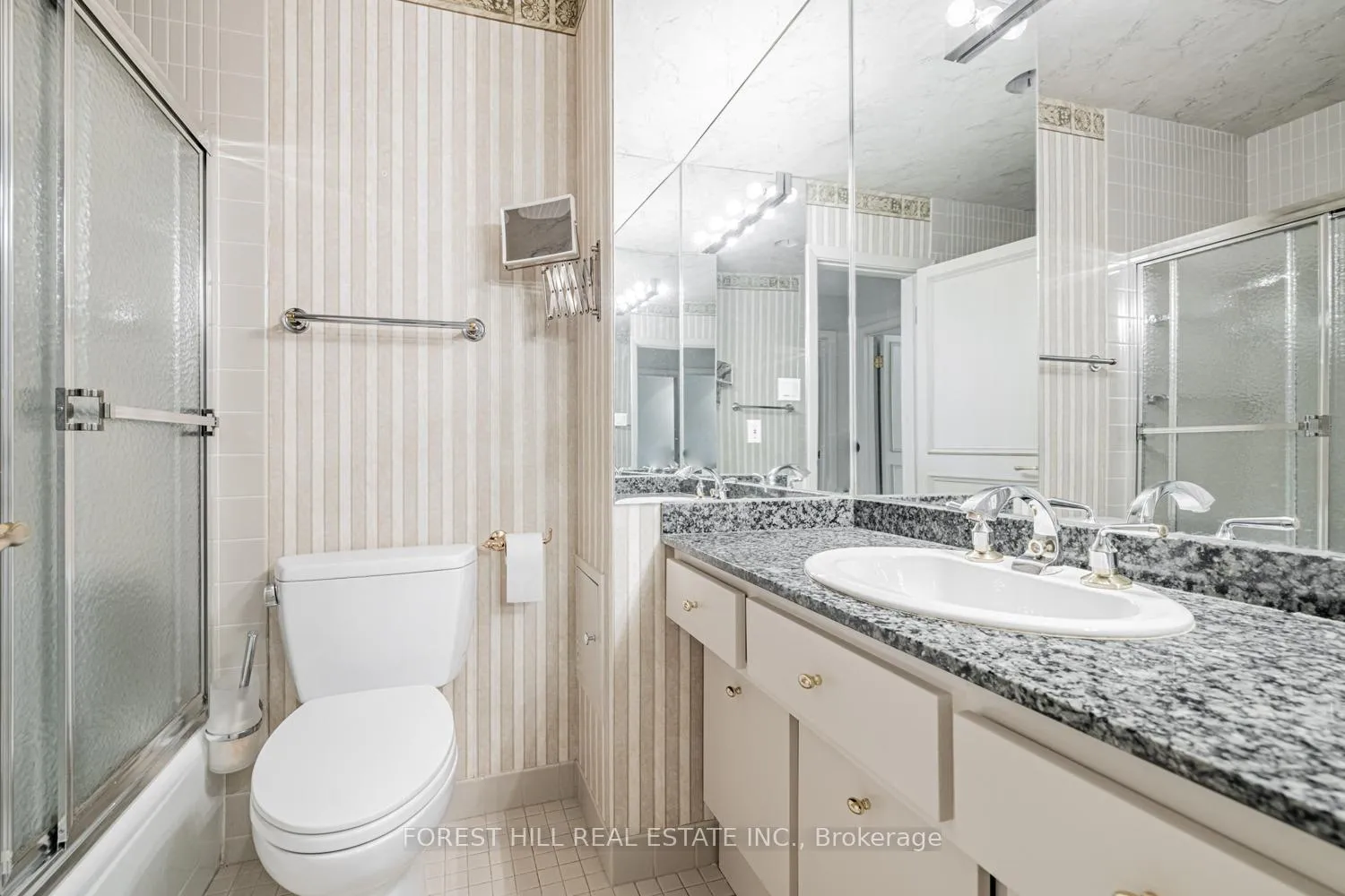 Photo 14 of 82 Oriole Road, Toronto, Yonge-St. Clair — HOMEH